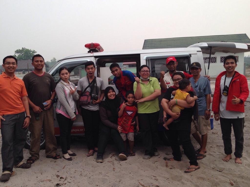 Teman-teman Banua sehabis melakukan kegiatan pemeriksaan gratis bersama tim PKPU Balikpapan