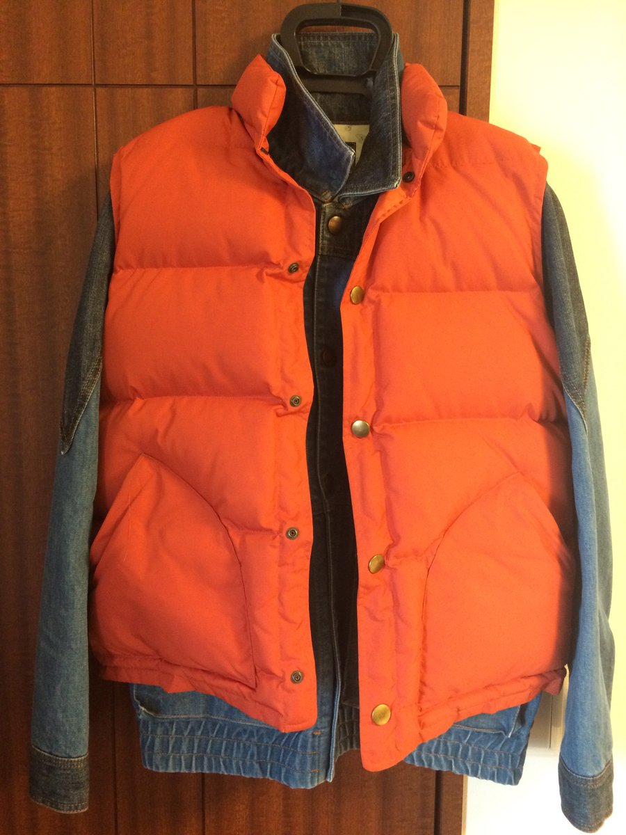 イシイジロウ 前から欲しかった バック トゥ ザ フューチャー でマーティが履いていたnike Bruin Leather復刻版を入手 マーティジャケット ダウンベストとセットで着る機会はあるのか 汗 T Co Rqmojv524q