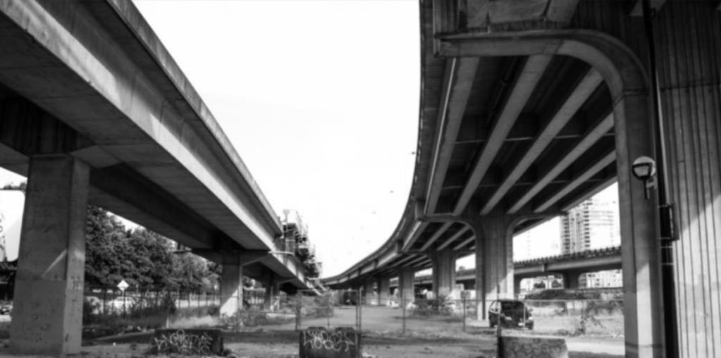 BrentToderian's tweet photo. BREAKING: #Vancouver Council just voted 5-4 to remove the #Viaducts, the last bit of freeway thinking in the city! https://t.co/6m4aPOlci8