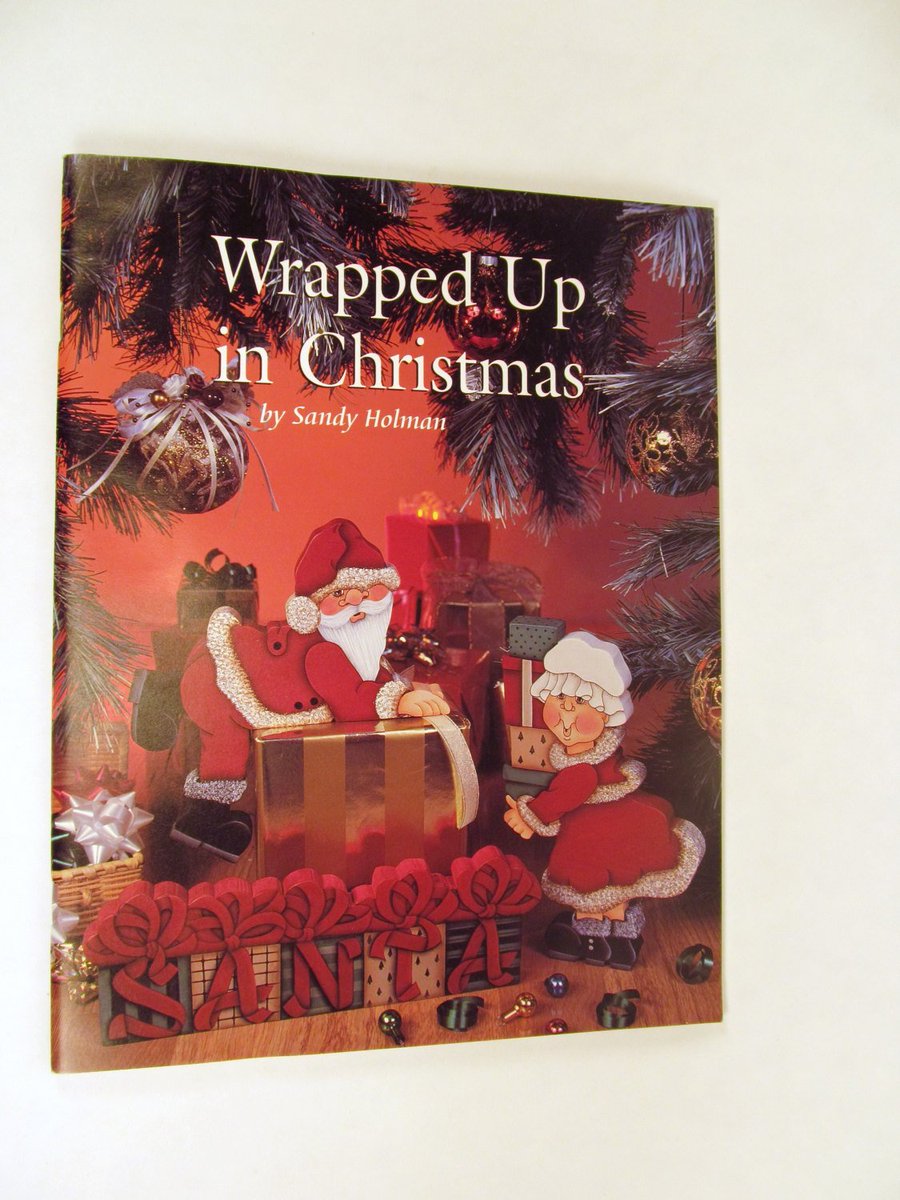dovesclosetinc's tweet photo. Wrapped Up in Christmas by Sandy Holman Tole Painting Book https://t.co/MeGxOGFLat #Etsy #HolidayPatterns https://t.co/MuzmmoOHVU