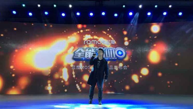 onemosphone's tweet photo. Popular singers from #TheVoice of China. #MOS1max #MIGHTYMASTER #live https://t.co/dSJdVsfZ3G