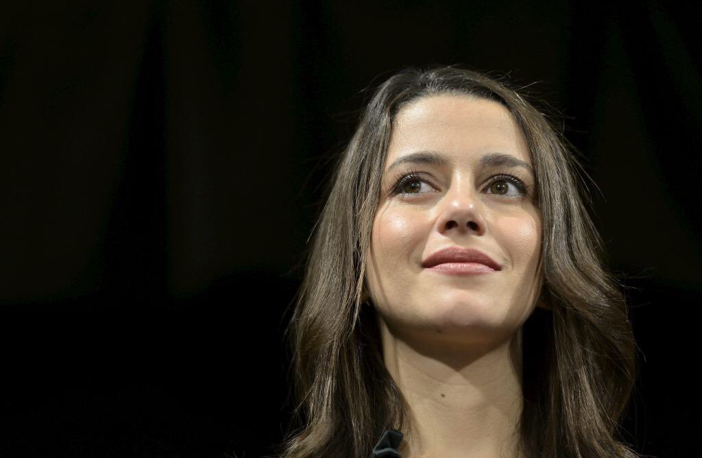 ModernetdeMerda's tweet photo. [URGENT] Per què no tornaré a votar Ciutadans. L'engany d'un partit que va ser el meu: https://t.co/OiIjp6hwib https://t.co/V4GSYKoJor