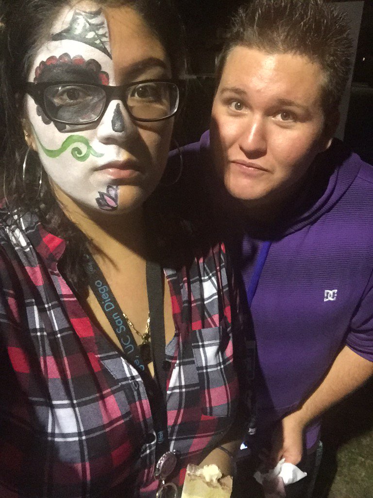 ThomasTeller's tweet photo. Omg perfection. @_seleneortiz and I serving some realness #Whackin'What https://t.co/3PDaBLr8Ey