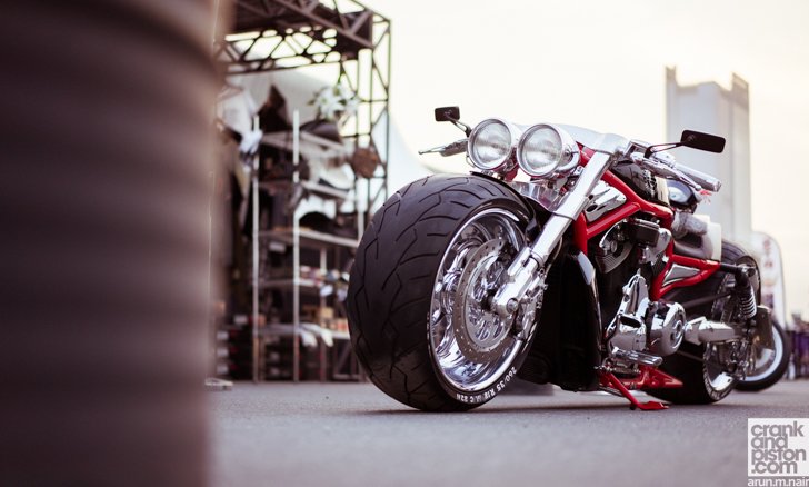 crankandpiston's tweet photo. AWESOME IMAGES FROM. Gulf Bike Week Dubai 2015
https://t.co/E7QZNEue37 #GulfBikeWeek https://t.co/9kePRVWdf3