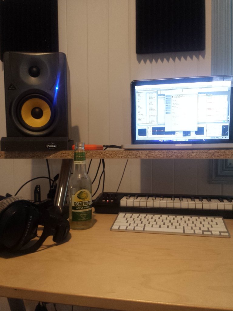 LukeElectrik's tweet photo. Minimal with cpu overloads all day #BYOSWin @FPBofficial https://t.co/xM9RBg8cmp