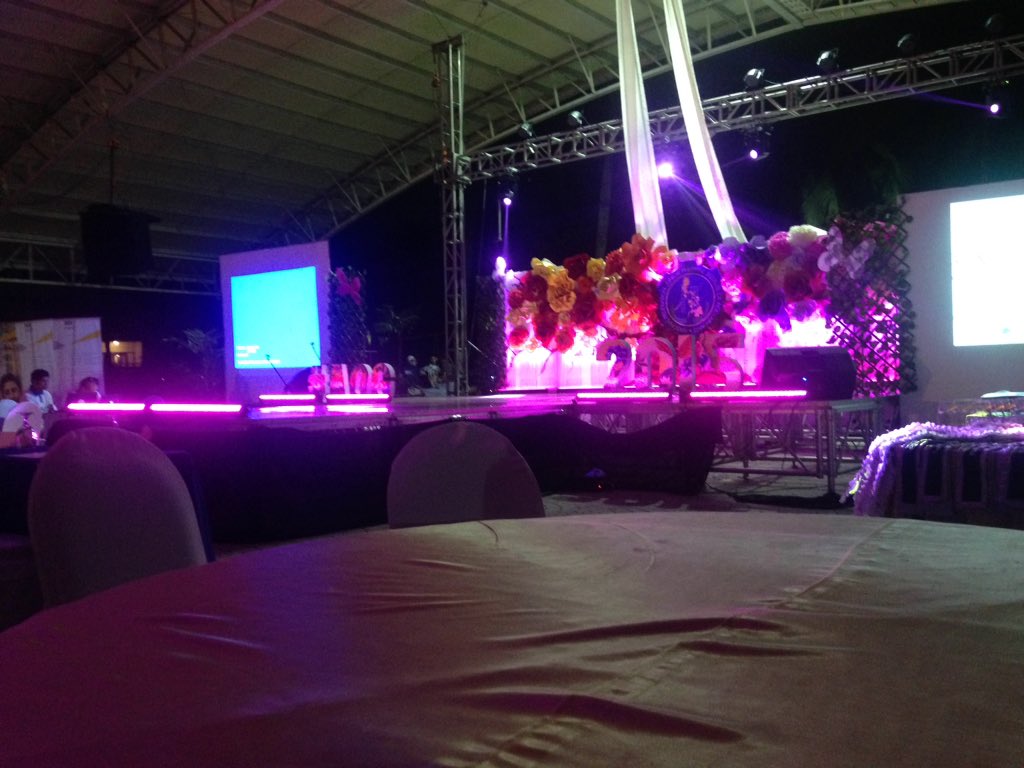 ajmslvdr's tweet photo. Atm. #AOG2015 #NMYC2015 https://t.co/OLS1huR3dK