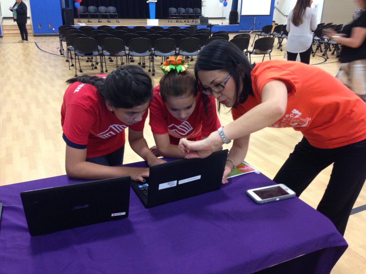 RGVSylvan's tweet photo. More pictures from last night's event honoring @TxChuy , champion of #TexasAIM . #BGC #STEM #rgv #SylvanEDGE https://t.co/1NFPhcxvMV