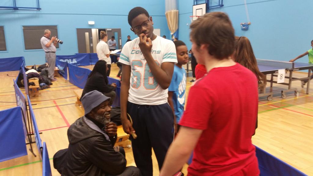 SYClub14's tweet photo. The boys discuss tactics with Leroy https://t.co/6UXM1oKDP5