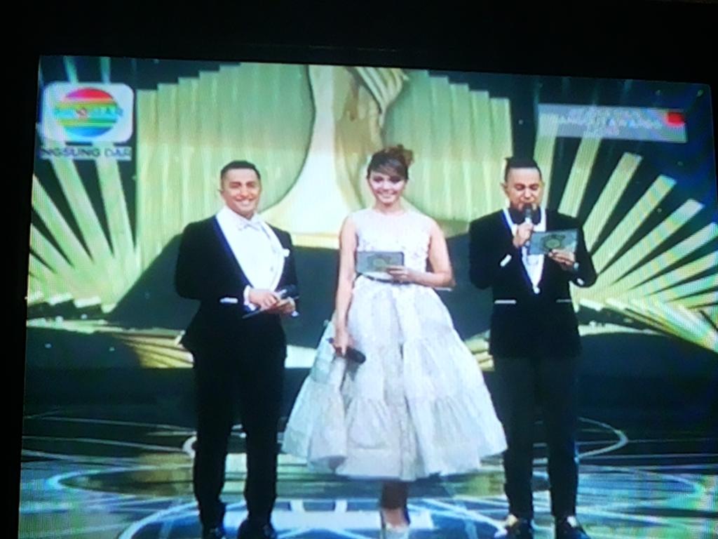 SweetNilma's tweet photo. @irfanhakim @Rina_Nose @ramzi_tebe RINA NOSE ON IDA2015 https://t.co/ONdYiMFwAK
