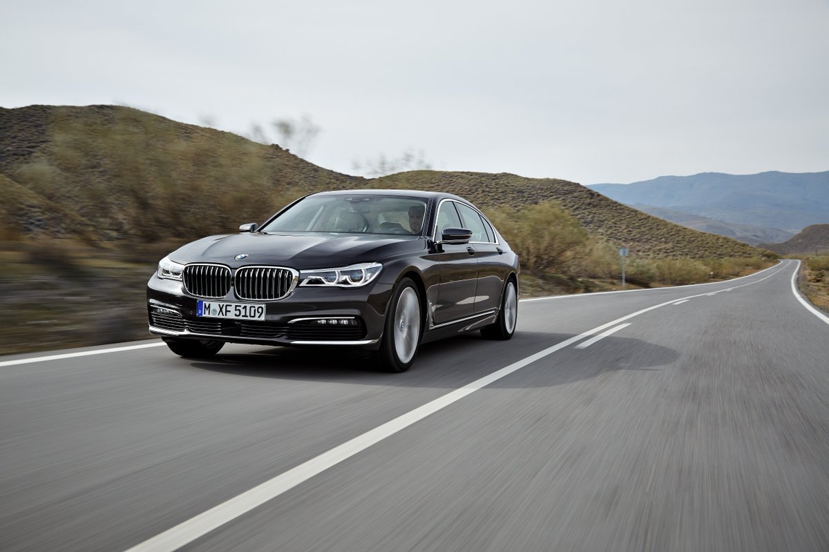 BMW tweet media