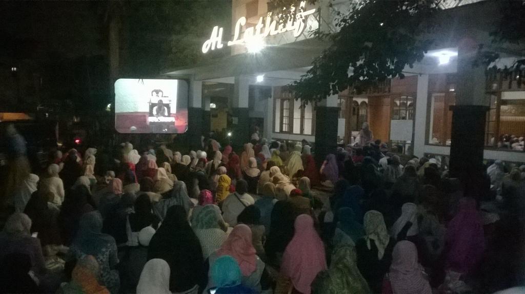 Masjid Al Lathiif malam ini .... Alhamdulillah 😃