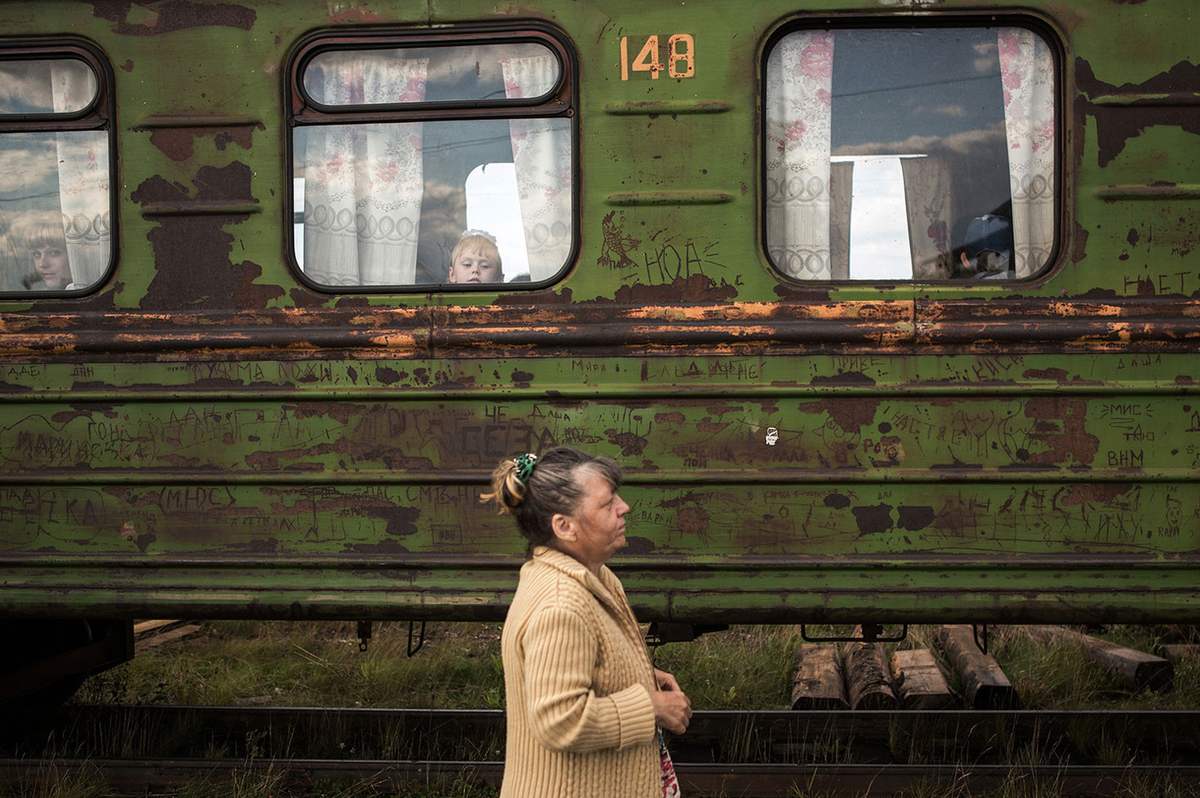 Жить в россии дороже. Поселок Сеза Архангельская область. Сеза Липаково. Старый вагон. Ржавый вагон.