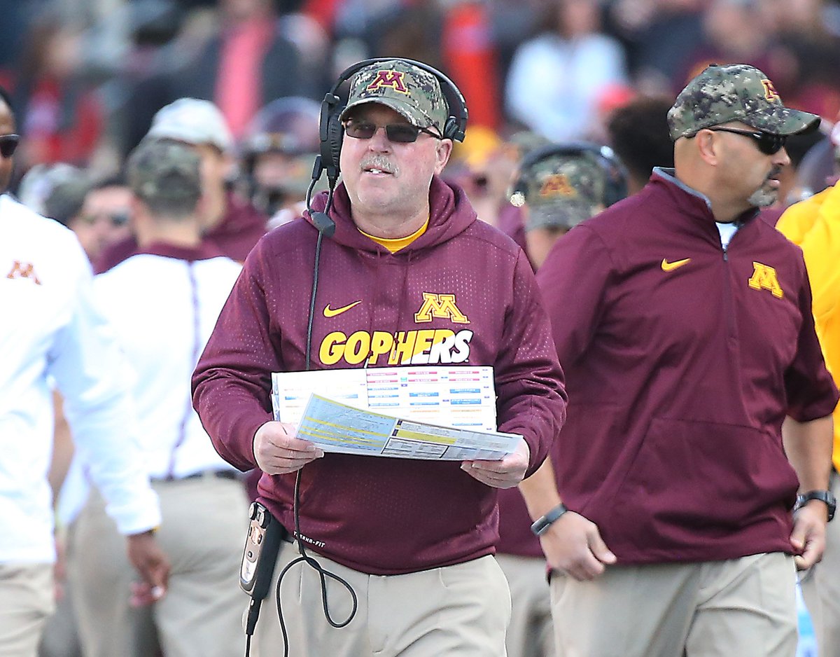 StarTribune's tweet photo. Breaking: Jerry Kill retires as U of M football coach due to health reasons: https://t.co/P4IlB9FYQX https://t.co/pwlSvIk7zO