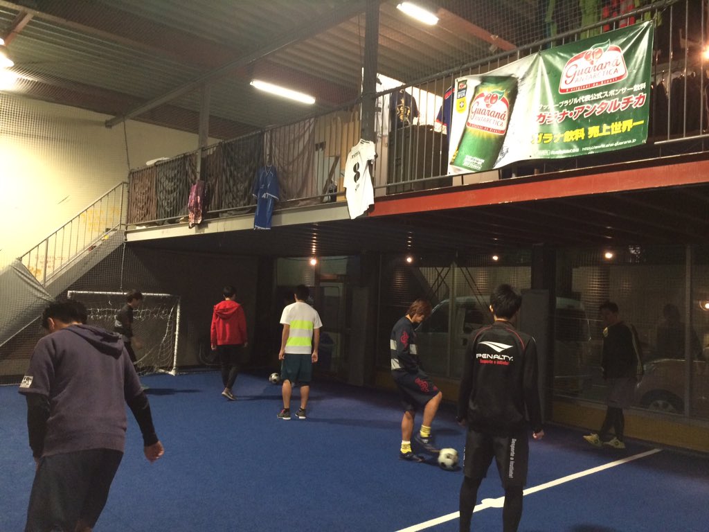 takato_0215's tweet photo. 3on3！
パナ（股抜き）大会！股抜き1点、股抜きキープ3点、5点knockout!!!
ぜひご覧あれ(￣▽￣)

https://t.co/Dv7LNMgU2X https://t.co/sVBqlK45dr
