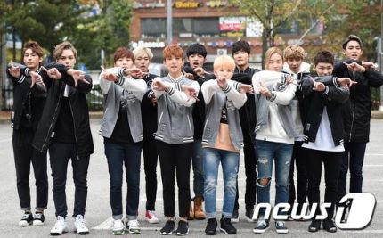 SEVENTEEN_TH's tweet photo. 151023 SEVENTEEN @ Music Bank https://t.co/VcmSA90NGc