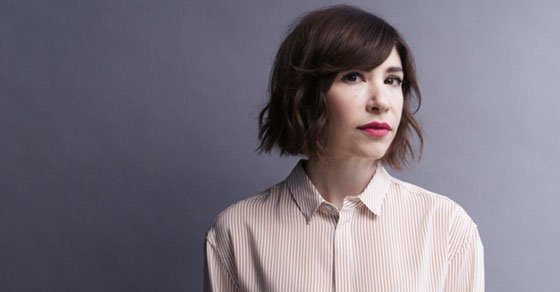 NoiseyMusic's tweet photo. .@Carrie_Rachel may be in a pioneering rock band, but she still fangirls over Miguel: https://t.co/PcWFs046CZ https://t.co/Iwdr84gsMD