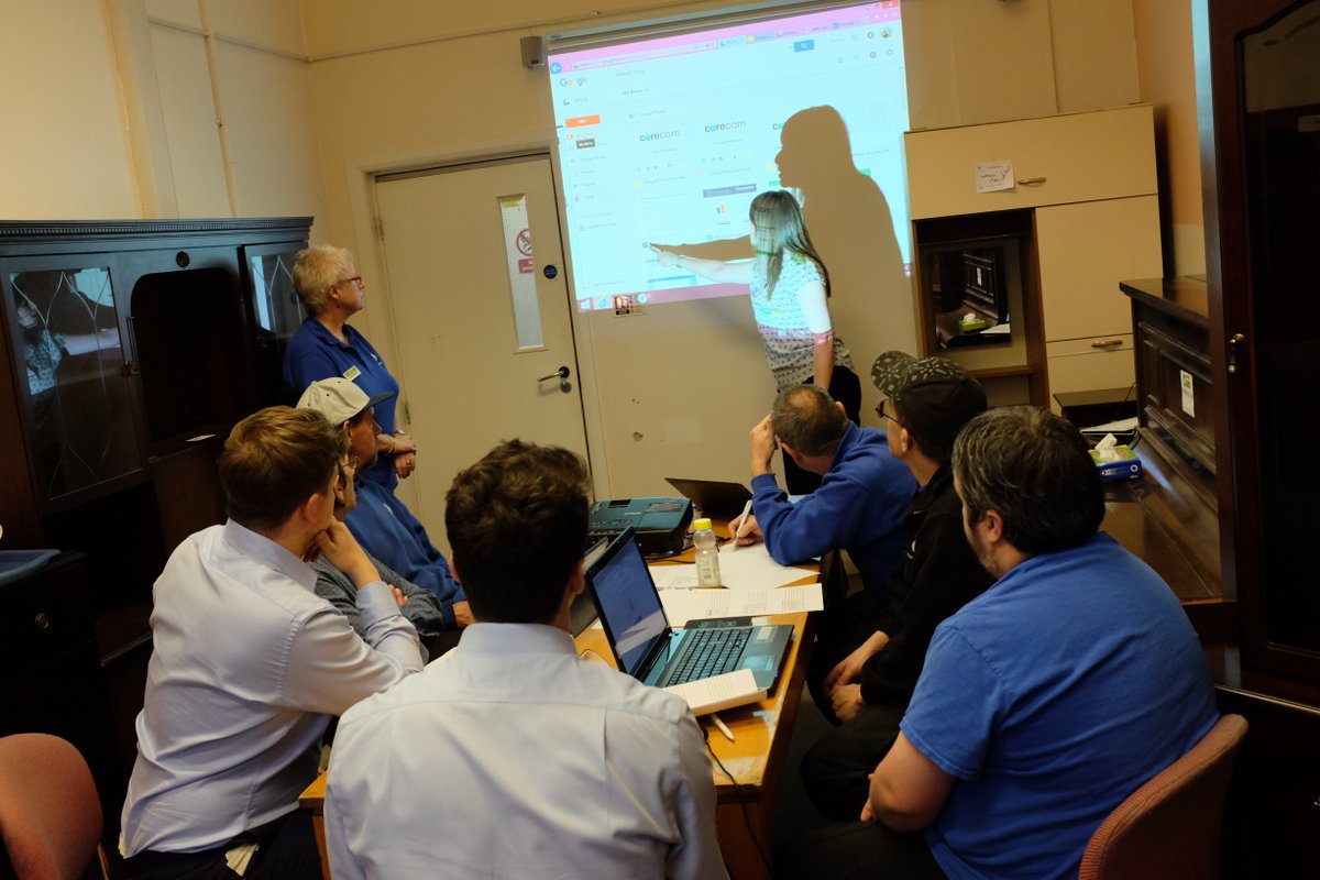 CorecomChris's tweet image. Really successful IT taster session at @EmmausLeeds yesterday, teaching their Companions about @googledrive #charity