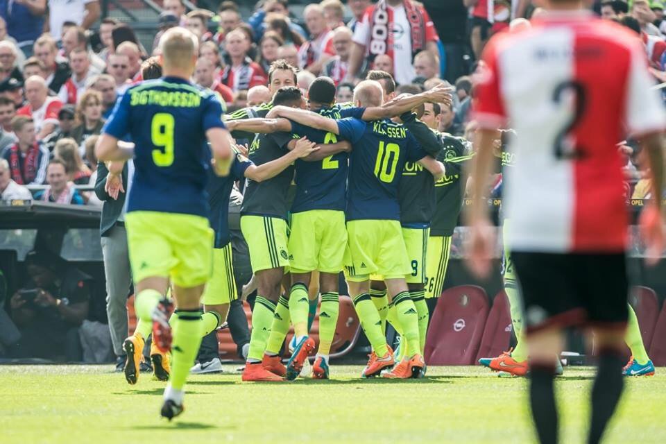 Ajaxshowtimecom's tweet image. MATCHDAY! Vanavond de bekerklassieker: Feyenoord - Ajax. Retweet als jij denkt dat Ajax gaat winnen #feyaja #ajax