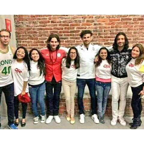 jaazmaree's tweet photo. Sueños cumplidos/ Metas alcanzadas 3/4 😭💜✋
No van a detenerme hasta abrazar a los Rush :'3
💜Sonus💜MAGIC!💜Alex Hoyer💜 https://t.co/XkoXe37SRf