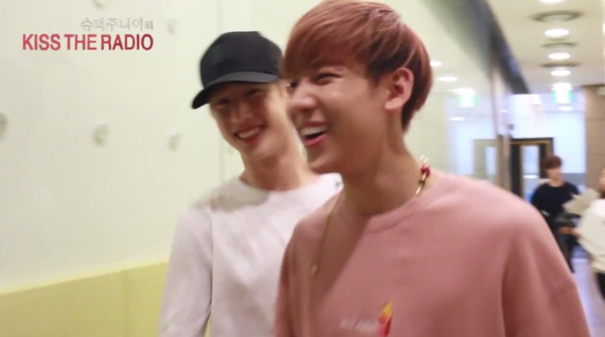 BabyBluiiz's tweet image. หมั่นไส้จิ๊งงงง!!!  😂😂😂😂💕💕
#MarkBam