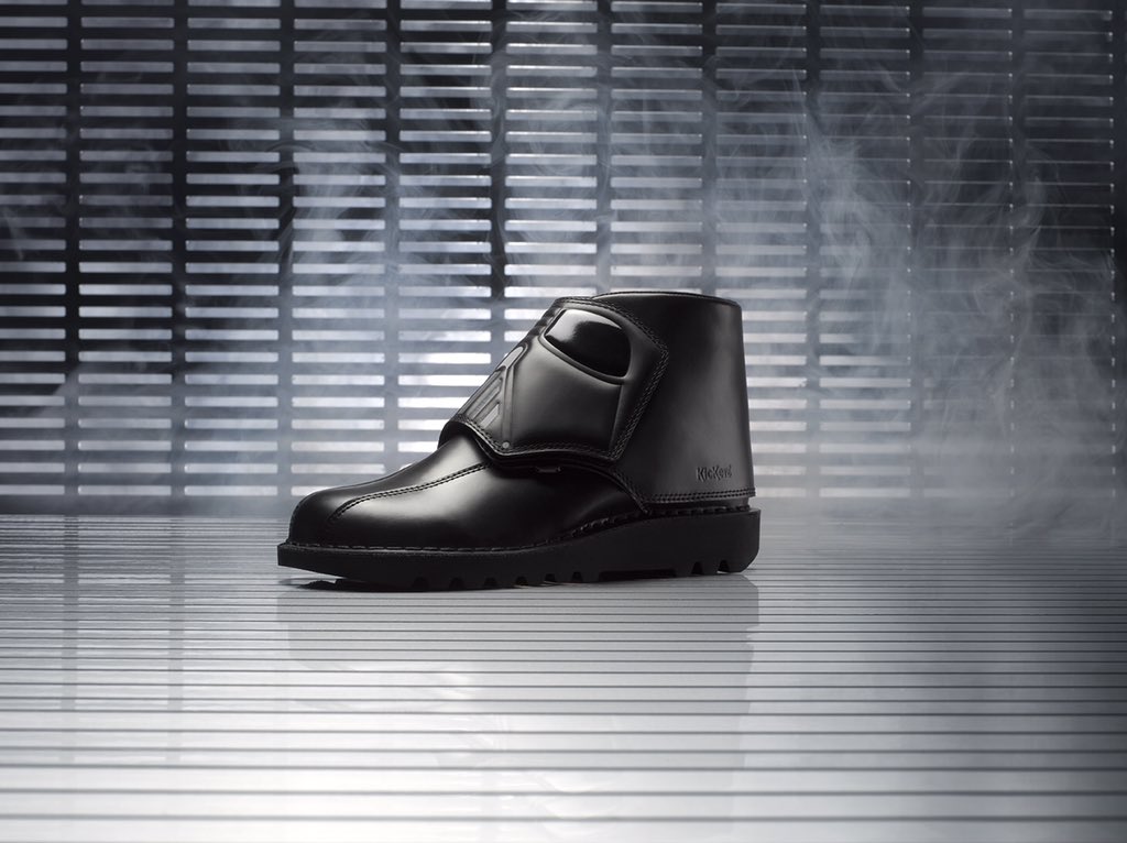 Zapatoes_Formby's tweet photo. Star Wars fan?
Darth Vader men's Kickers available @Zapatoes_Formby https://t.co/8cunCwa3cN