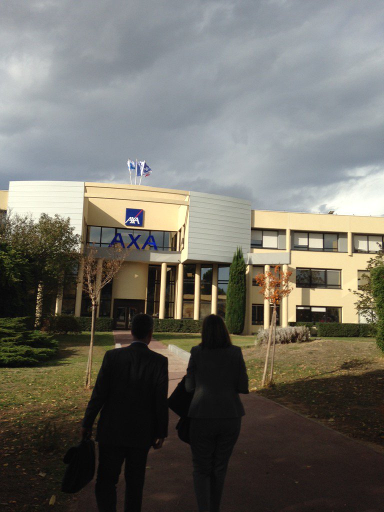 NMoreau_JM's tweet photo. Ravi de rencontrer aujourd'hui les équipes @AXAFrance de la région #sud-est à Marseille https://t.co/M6Af1QtZgP