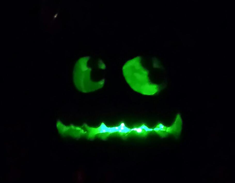 PeterTPL's tweet photo. Green goblins @veg_uk Mine is better
Happy  #halloween https://t.co/pCS60nwWfB