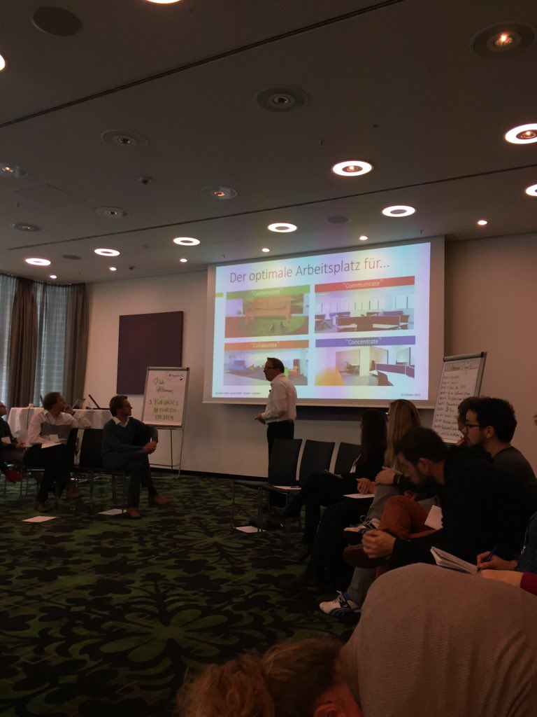 niklasbreuch's tweet photo. #andersarbeiten mit den vier C - #communicate #concentrate #collaborate #contemplate #TSNGuides #tsn #telekomwall https://t.co/AJrgE1Sei1