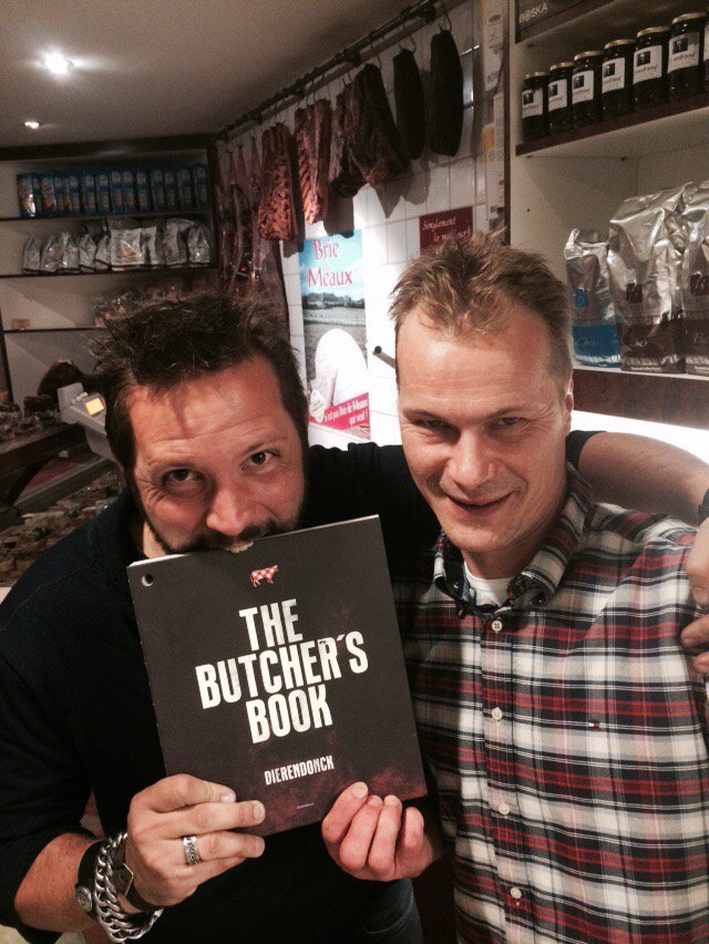 ChateaubriandJU's tweet photo. We zijn erover eens topboek @dierendonck groet van ons @marcuspolman @jordalthuizen https://t.co/Wjx2fmBLgH