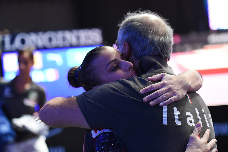 Coninews's tweet photo. L'Italdonne termina al 7° posto la finale a squadre dei Mondiali #ginnastica #Glasgow2015 https://t.co/6Y6NIwlSsq https://t.co/OCIkkfuHBD