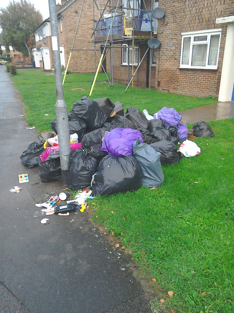 psychminds's tweet photo. love to know why @BroxbourneBC still not collected this rubbish from Leven Dr! Complained but now over10 days old https://t.co/RFyxBxS8hI