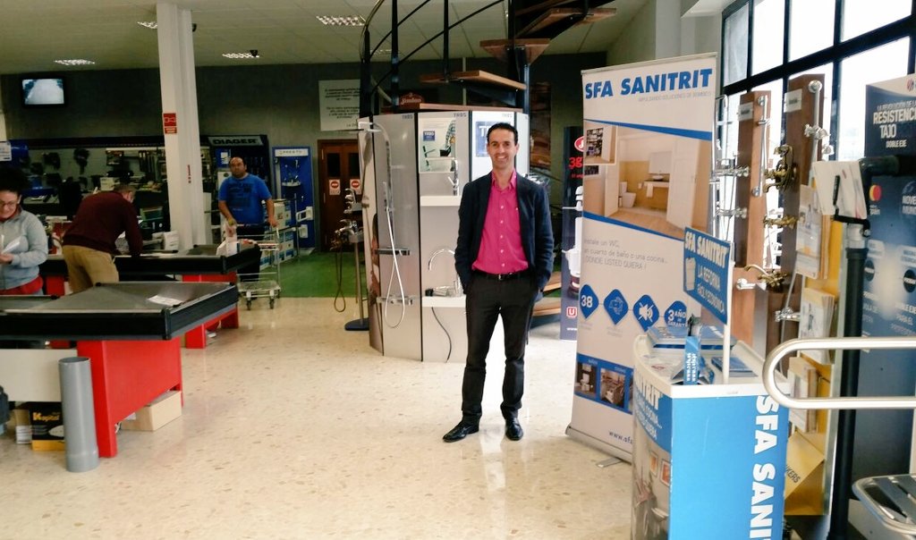 sfa_esp's tweet photo. Hoy Paco os espera en el almacén de nuestros compañeros de #Tubesan en #Jerezdelafrontera ¿Venís a saludarle? https://t.co/j5W5v8pr7w