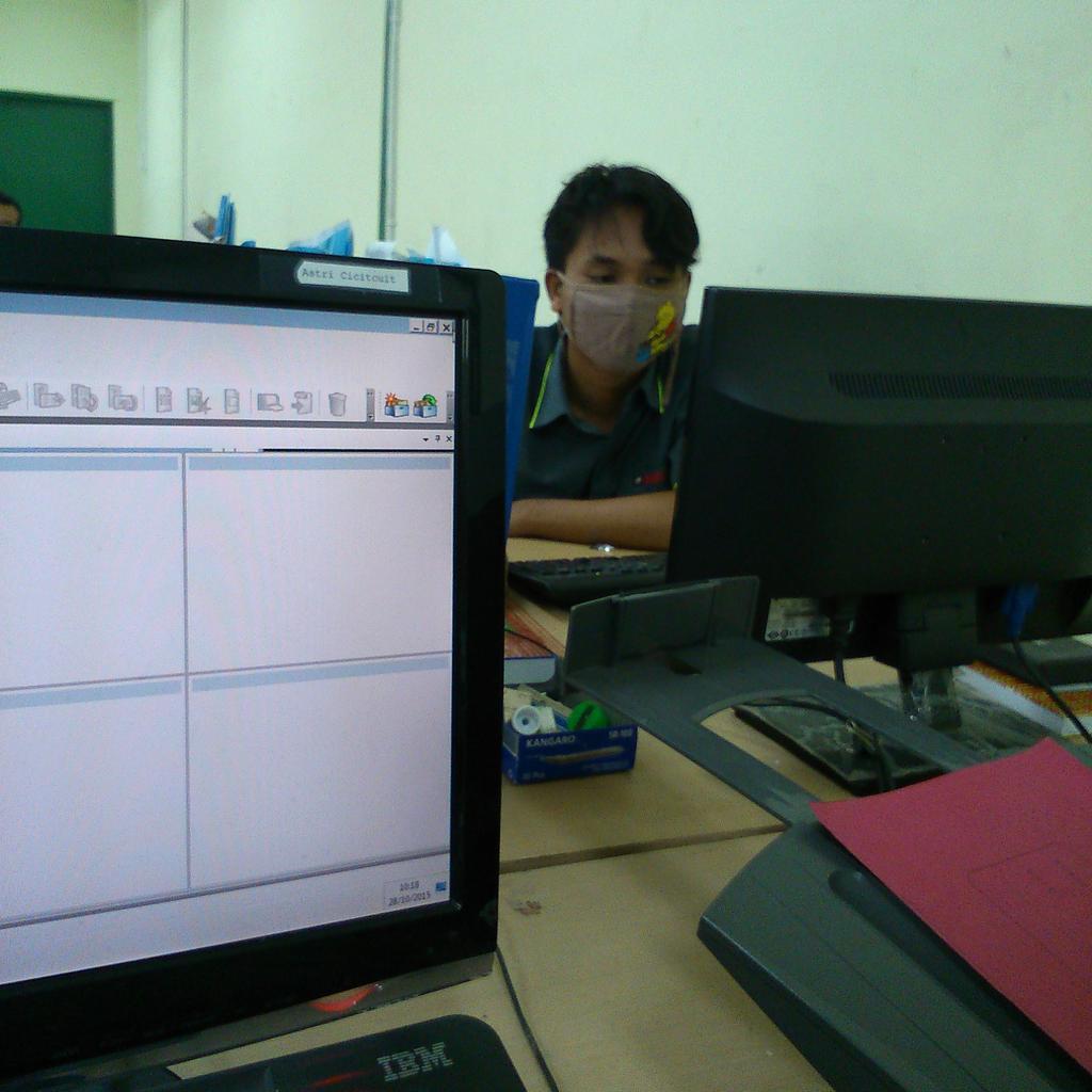reyplester tweet picture