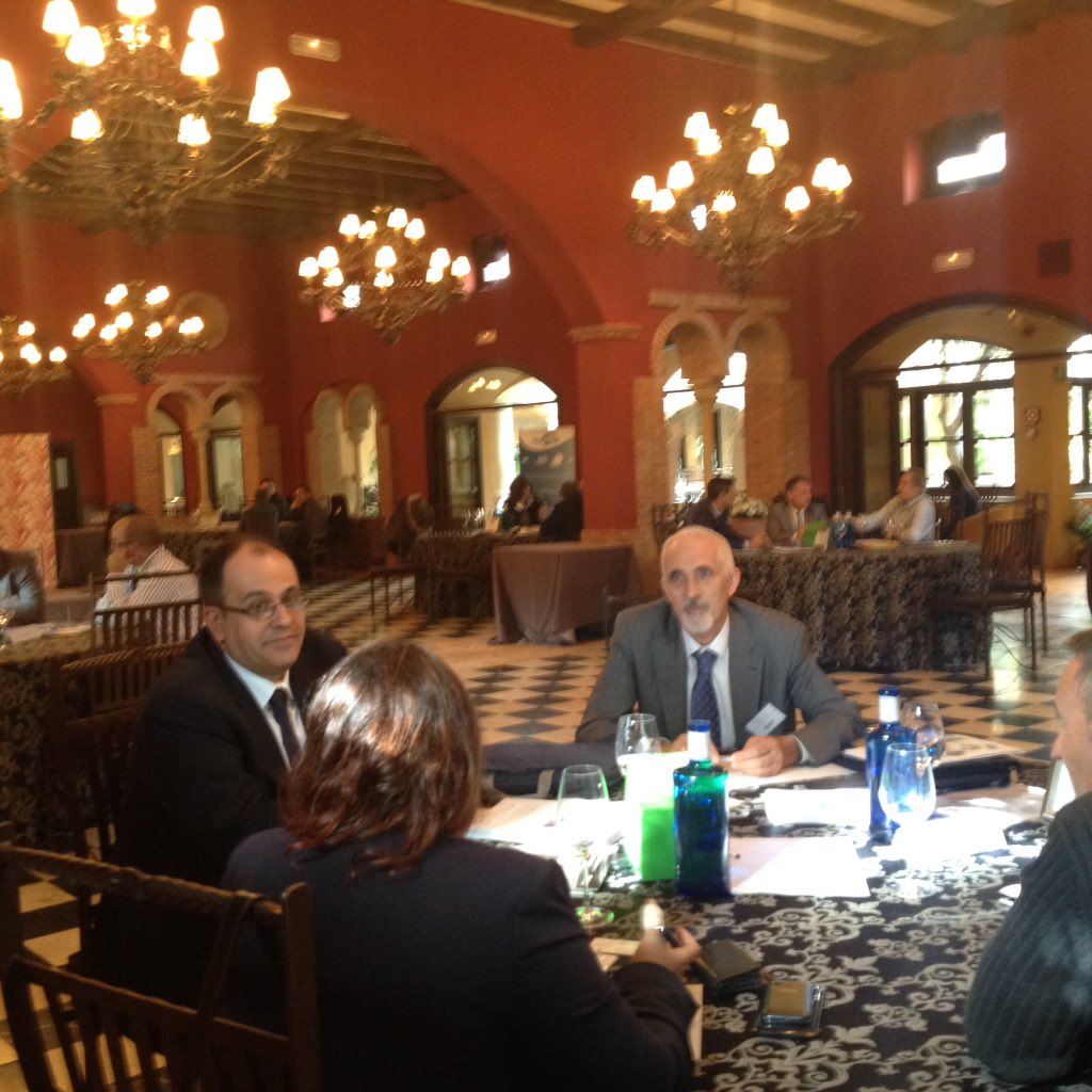EncuentroQ's tweet photo. Buen comienzo y fantástico desarrollo del VII EncuentroQ Tecnología, Ahorro y Eficiencia Energética. https://t.co/NZpfngloGO