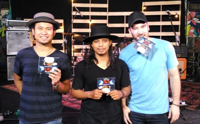 Metro_TV's tweet image. Gugun Blues Shelter Tiru Konsep U2 dalam Pembuatan Album goo.gl/ddtTka