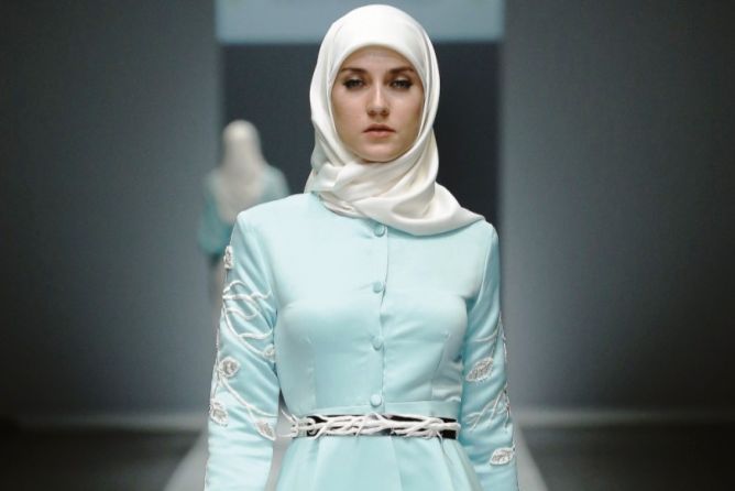 Metro_TV's tweet image. Busana Koleksi Divine Angkat Elemen Alam goo.gl/yUysYv