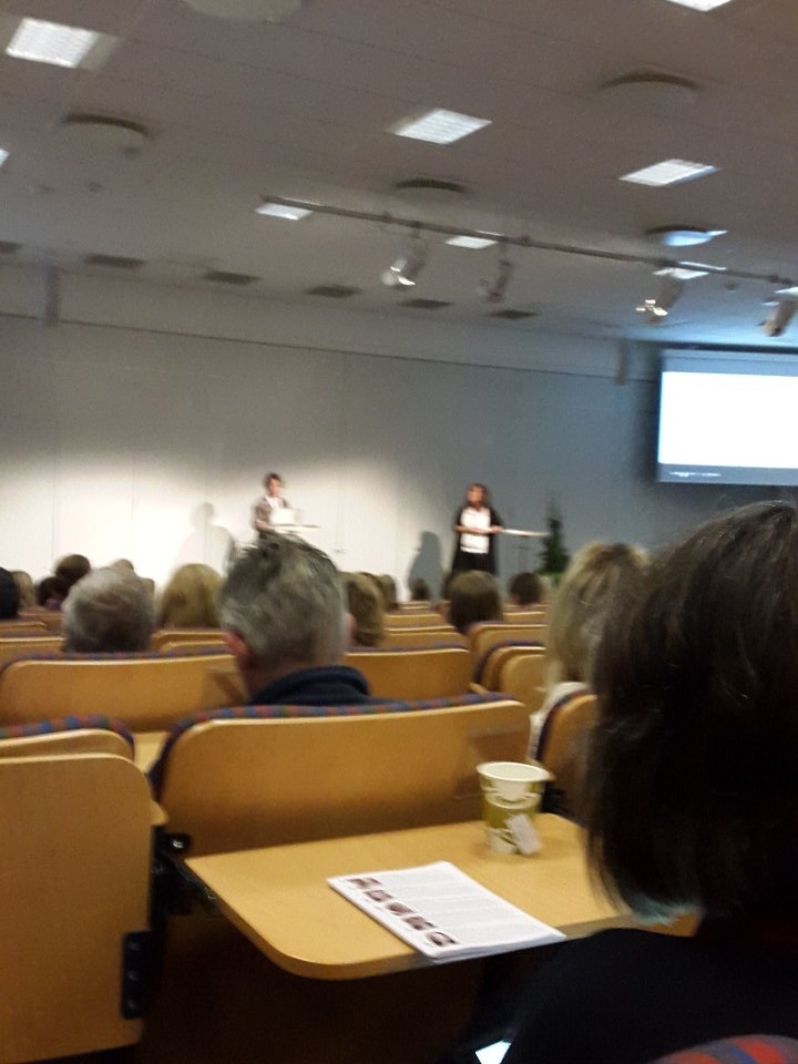 PeterSkog1's tweet photo. Angered Ipad satsning - föredrag om Angereds digitala skolutveckling #settsyd #goteborg https://t.co/EPxxLCdiZY