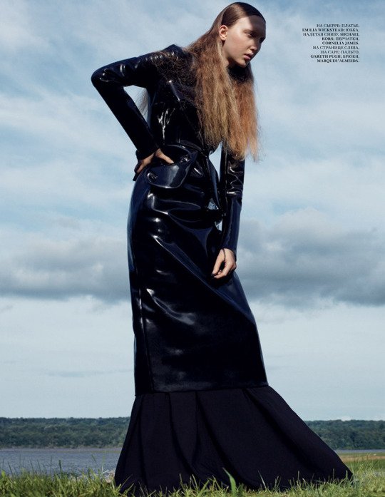 RevoRish's tweet photo. moonlight upon me 🌙 #InterviewRussia #Fashion #Photography #RobbieFimmano https://t.co/IDuHmE2cya https://t.co/dzxE24kadv