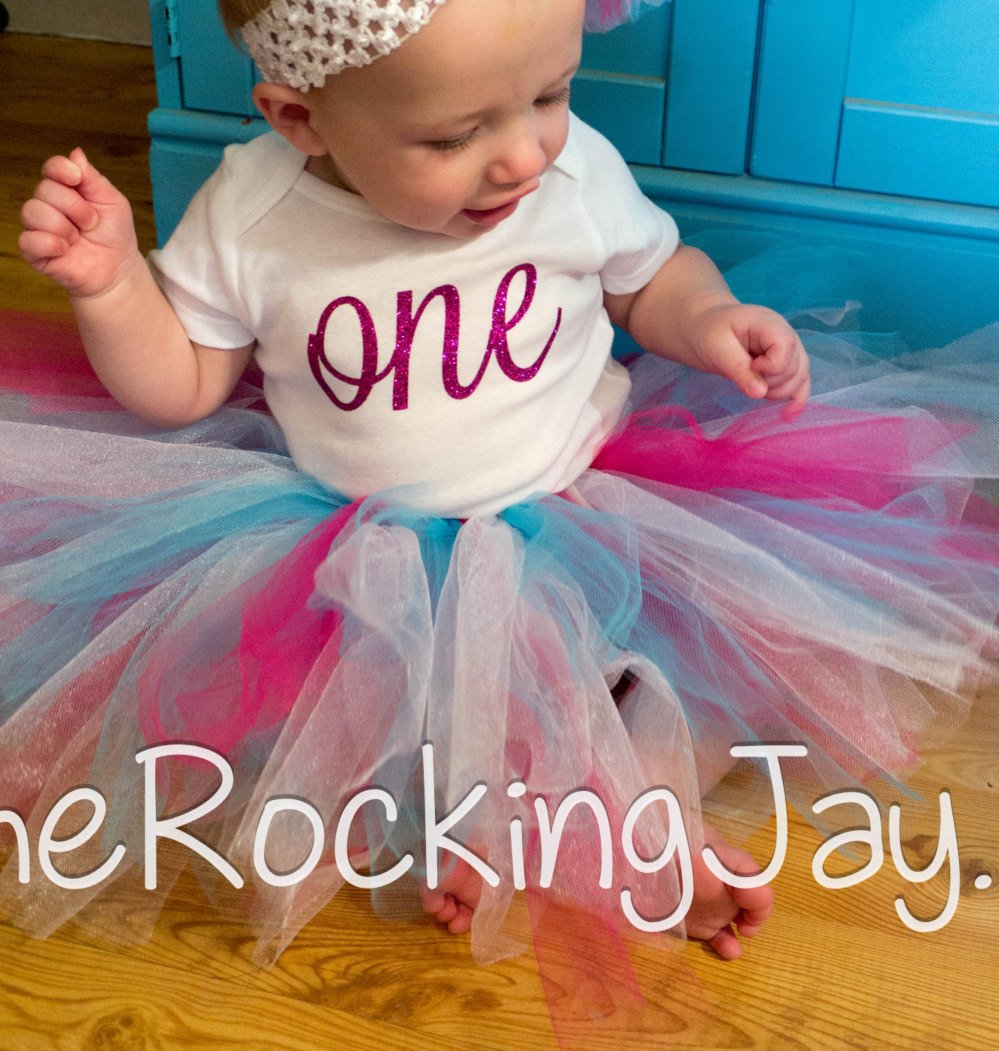 EtsyRockingJay's tweet image. Pink and Blue First Birthday Outfit Girl Onesie Tutu Headband READY TO … etsy.com/listing/247622… #Etsy #UniqueOutfit