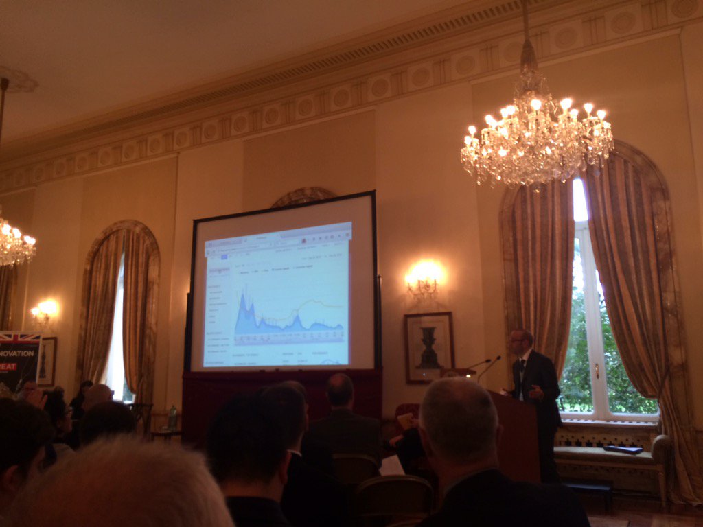 vlb_78's tweet image. Turning #digital data in a real value is a huge challenge #fintech #finscience