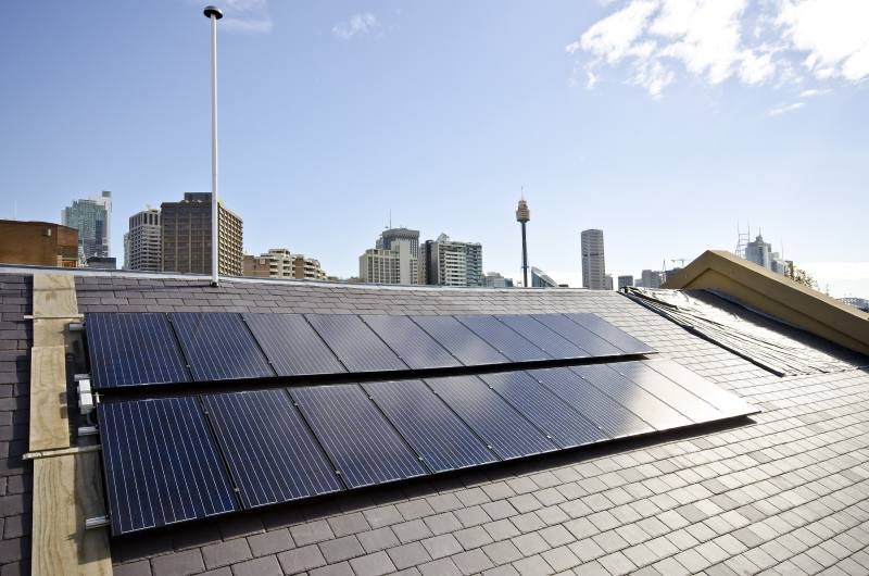 cityofsydney's tweet photo. Meet the Sydneysiders that have gone off the grid via #renewables + #solar @StartupWeekSyd https://t.co/JFPH1KrGee https://t.co/0w4995oOEk