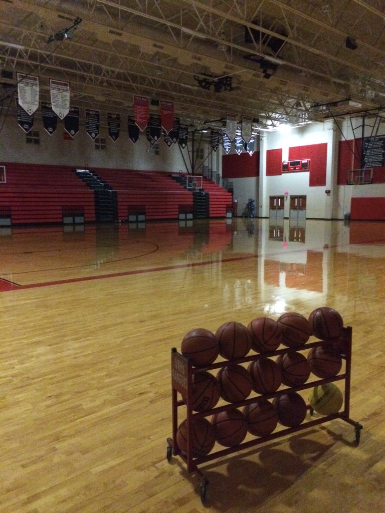 VR_Hoops's tweet image. 2015-2016 &amp;gt; Basketball Season is here!!!! #EmbraceTheDark #GottaGoToWork #Family