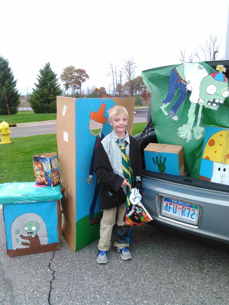 planogodess's tweet photo. The first Target family Trunk and Treat was a success #whatmattersmost @saragrabbe @targetbronte @alschrotenboer https://t.co/tlcSVnIBZb