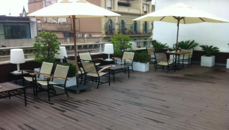 decksystem's tweet photo. #Maderatécnica, la mejor solución también para días de lluvia o climas húmedos @Decksystem #Ecopesl https://t.co/2f8Zl6r1lZ