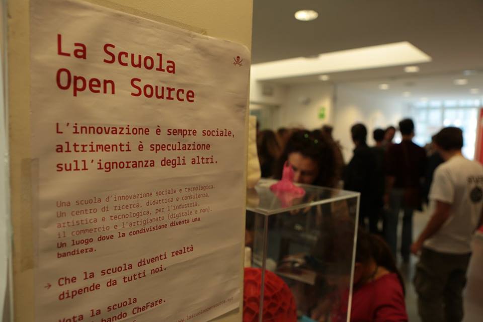 lascuolaOS's tweet photo. Last sunday at MakersMeeting,meeting dedicated to apulians #makers, we presented the project https://t.co/cTkPEHE3dd https://t.co/E40Smb7jat