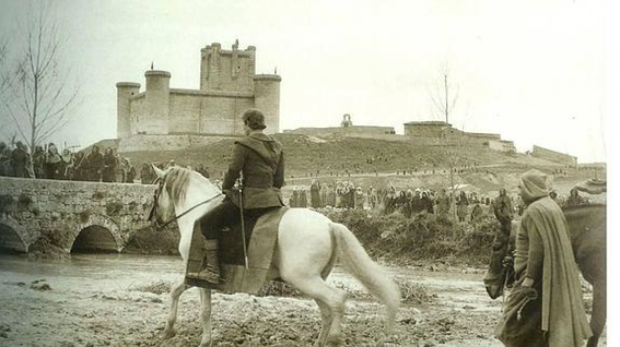 CongresosVLL's tweet photo. #Sabías que @seminci estrena hoy @BMrHeston centrado en el rodaje del #Cid (1961)Torrelobatón, S.Loren y C. Heston https://t.co/GcLreEHr2E