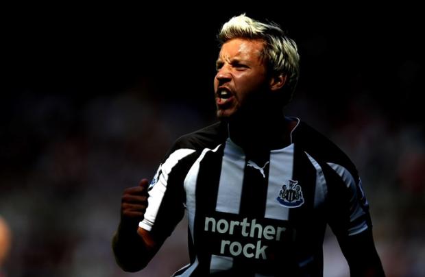 Happy Birthday to former Newcastle United midfielder, Alan Smith, who is 35 today! 