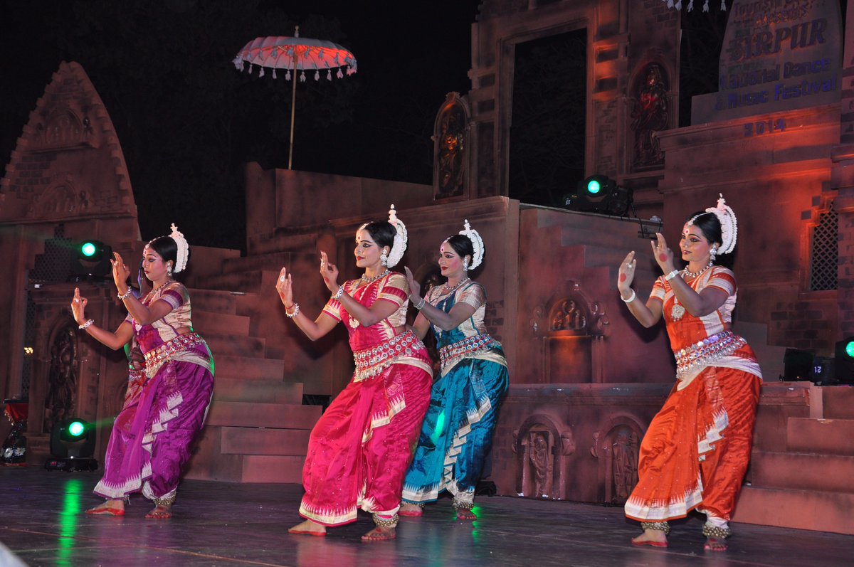 GoChhattisgarh's tweet photo. Biggest #national #dance and #music festival starting on January 29 2016 live at Sirpur. #Event #culture https://t.co/dAd6mz25bn