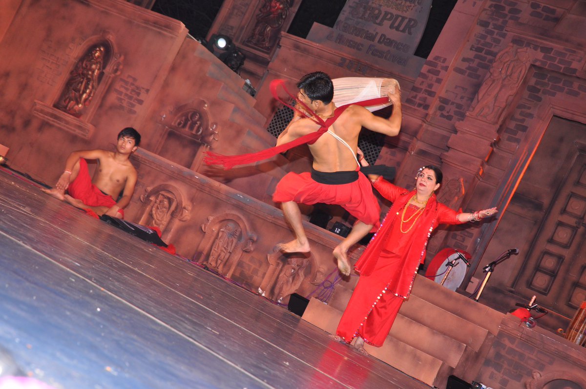 GoChhattisgarh's tweet photo. Biggest #national #dance and #music festival starting on January 29 2016 live at Sirpur. #Event #culture https://t.co/dAd6mz25bn