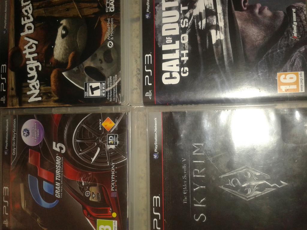 CapeTownPCGamer's tweet photo. Todays #pickups #playstation #ps3 games standing now at 41 total :) #thrift #CapeTown #retrogaming #CODghosts https://t.co/bWyY1vbpm2